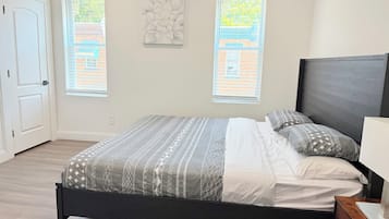 3 chambres, fer et planche à repasser, Wi-Fi, literie fournie