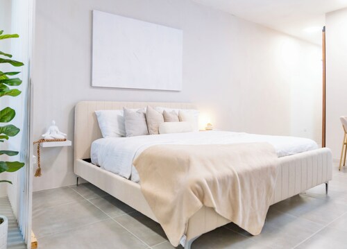 San Juan Stay + Solar Power + King Bed + Parking
