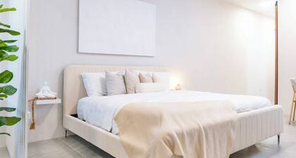 San Juan Stay + Solar Power + King Bed + Parking