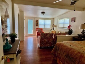 4 bedrooms, WiFi, bed sheets, wheelchair access