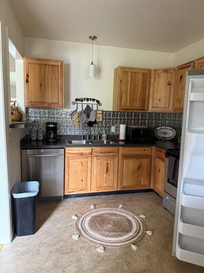 Microwave, oven, stovetop, dishwasher