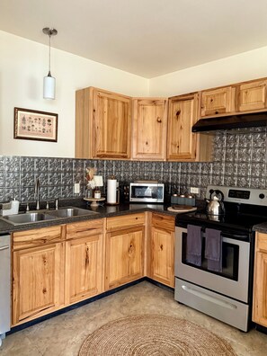 Microwave, oven, stovetop, dishwasher