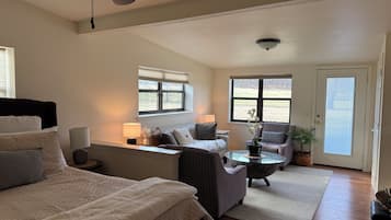 4 bedrooms, WiFi, bed sheets, wheelchair access