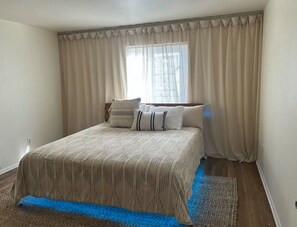 2 bedrooms, iron/ironing board, WiFi - Cozy  2-bedroom apartment in Los Angeles (Los Angeles)