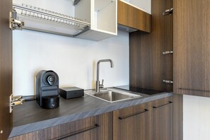 デラックス ルーム | 専用キッチン | 小型冷蔵庫、エスプレッソマシン、コーヒー / ティーメーカー、電気ポット