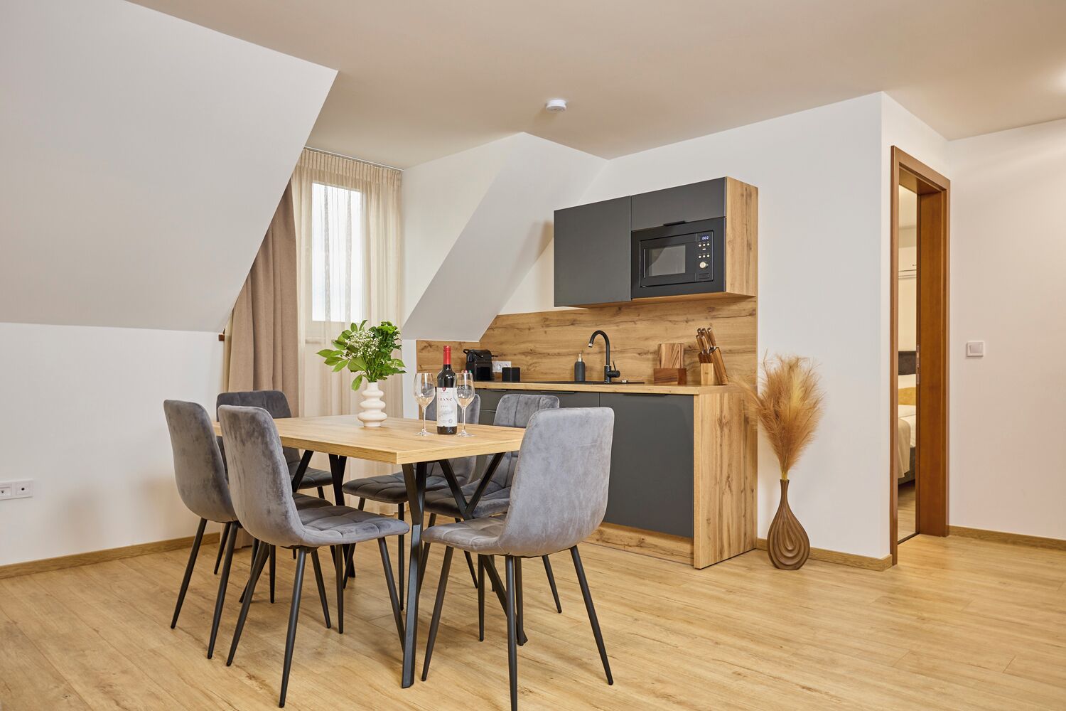 Family Suite | In-room dining