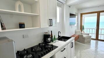 Een kluis op de kamer, verduisterende gordijnen, gratis wifi