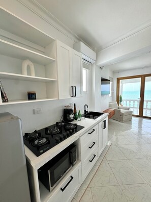 خزنة داخل الغرفة وستائر تعتيم وواي فاي مجانًا