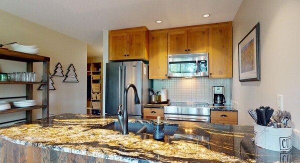 ميكروويف، فرن، موقد طهي مسطح، غسالة أطباق