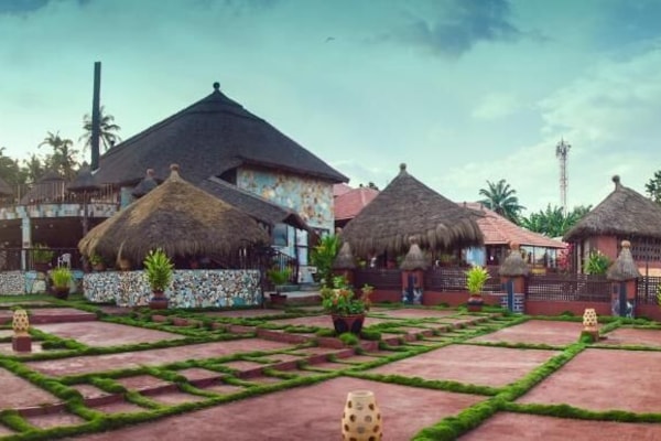 Enceinte de lâhĂ©bergement