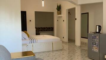 Iron/ironing board, free WiFi