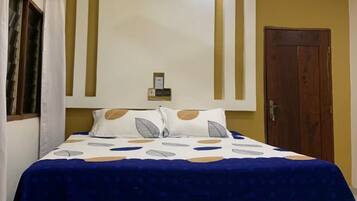 Attico Deluxe, balcone, vista giardino | Ferro/asse da stiro, Wi-Fi gratuito