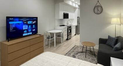 Charming penthouse studio with spectacular ocean and mountain views