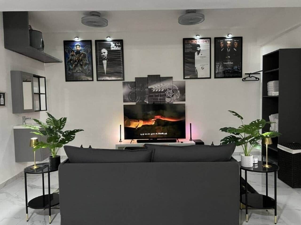 Télévision, chaîne hi-fi