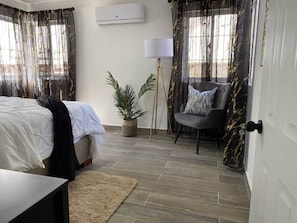 In-room safe, iron/ironing board, WiFi, bed sheets