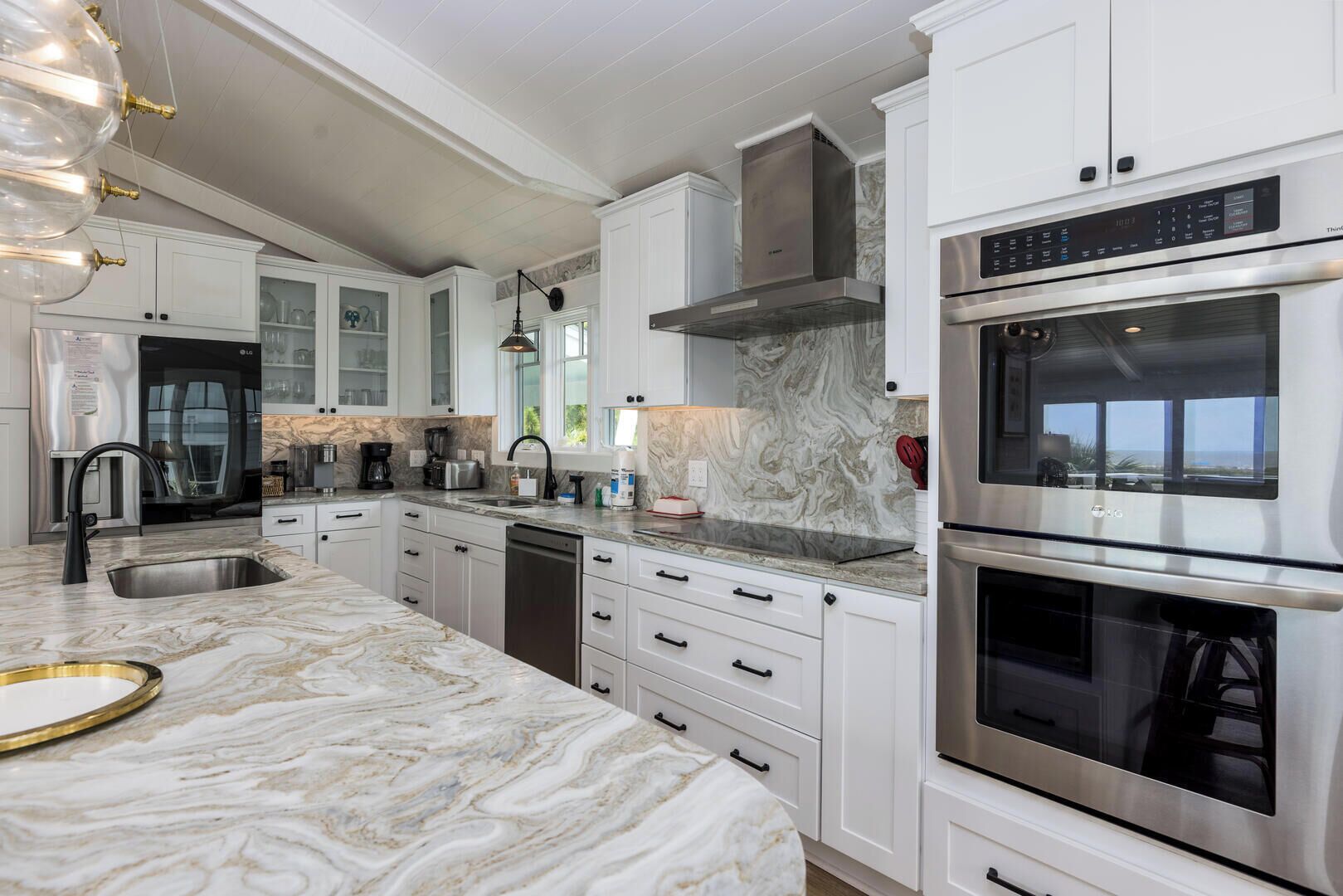 House, Multiple Beds, Kitchen, Ocean View | Private kitchen