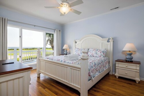 325 Ocean Point