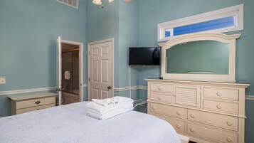 House, Multiple Beds, Kitchen, Ocean View