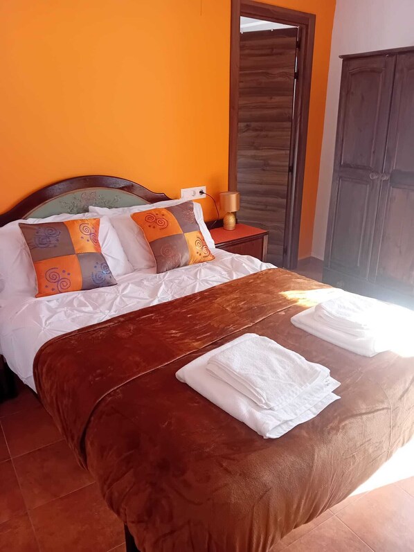 Classic Double Room, Balcony | Desk, blackout drapes, free WiFi