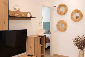 2 habitaciones, tabla de planchar con plancha y acceso a internet