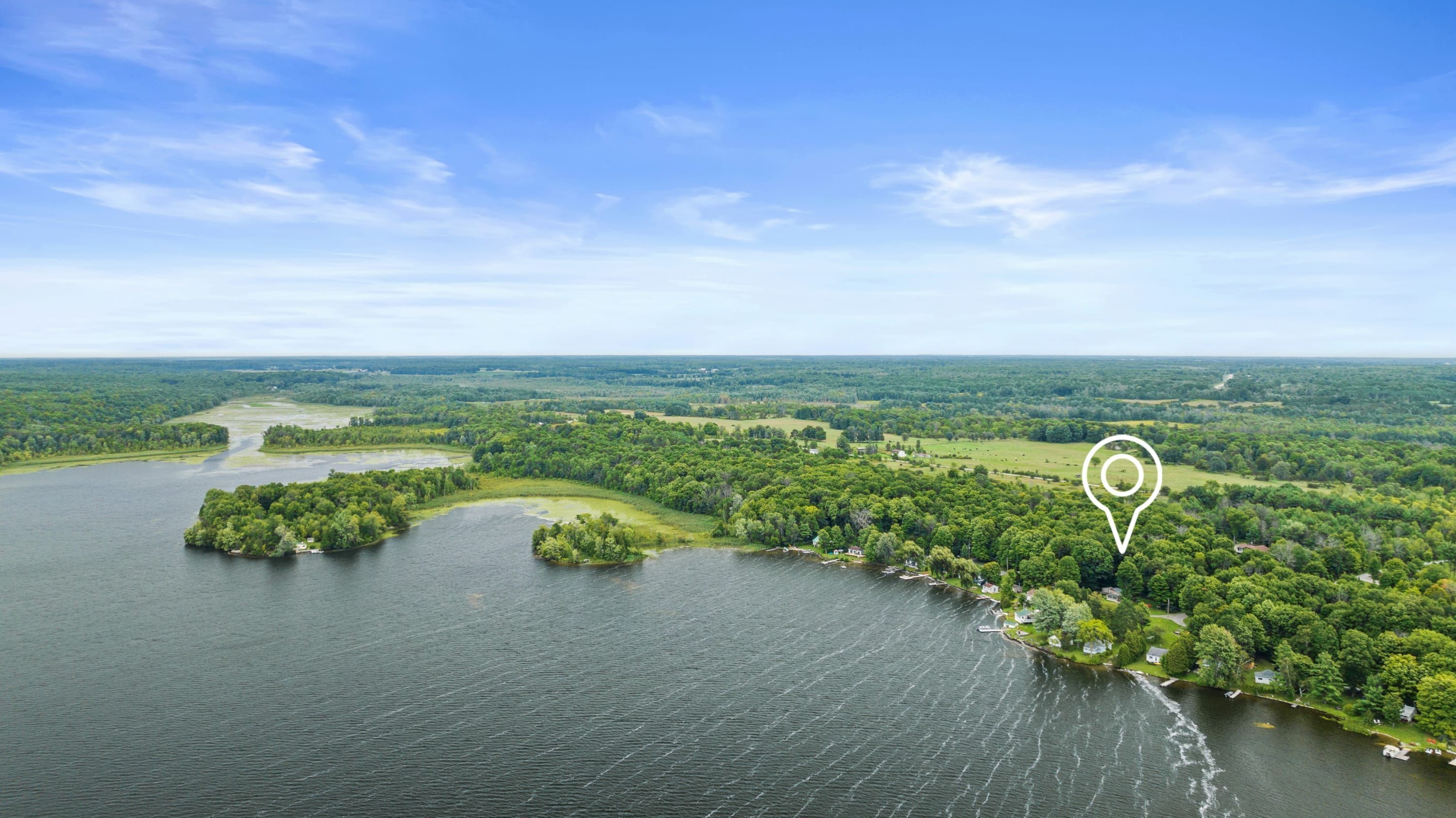 3 عدّة غرف نوم وخدمة الإنترنت