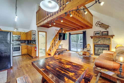 Families Welcome! Blue Ridge Cabin w/ Fire Pit