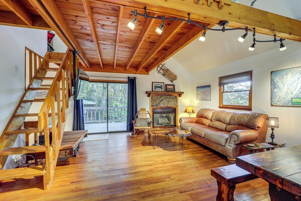 TV, fireplace - Families Welcome! Blue Ridge Cabin w/ Fire Pit (Banner Elk)