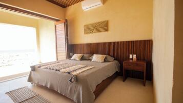 5 عدّة غرف نوم وخدمة الإنترنت وملاءات أسرّة