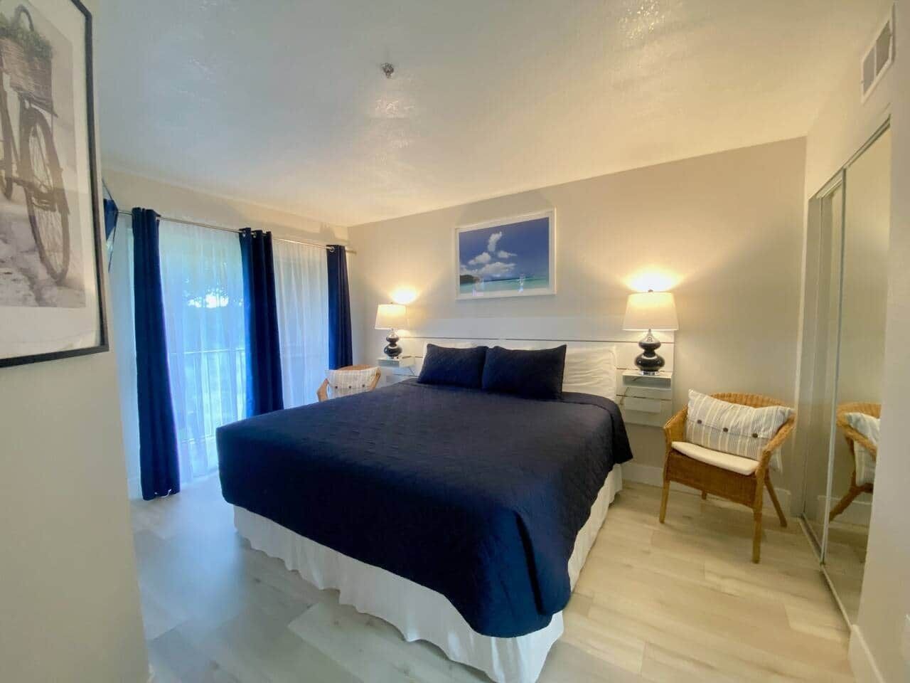 1 chambre, coffres-forts dans les chambres, fer et planche à repasser