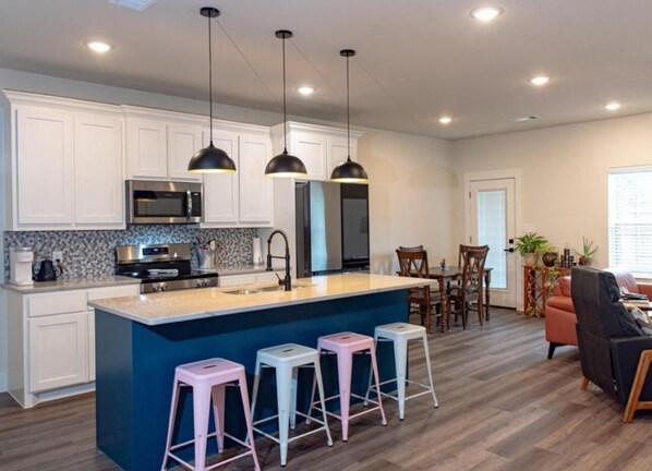 Microwave, oven, stovetop, dishwasher