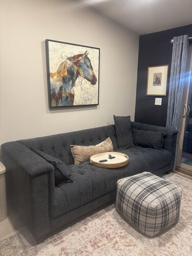 The Painted Pony Studio...A unique and charming accommodation.