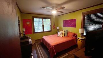 2 soverom, internettilgang og sengetøy