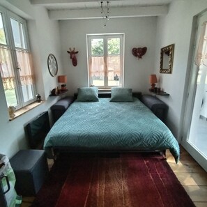 1 chambre, fer et planche à repasser, Wi-Fi, draps fournis