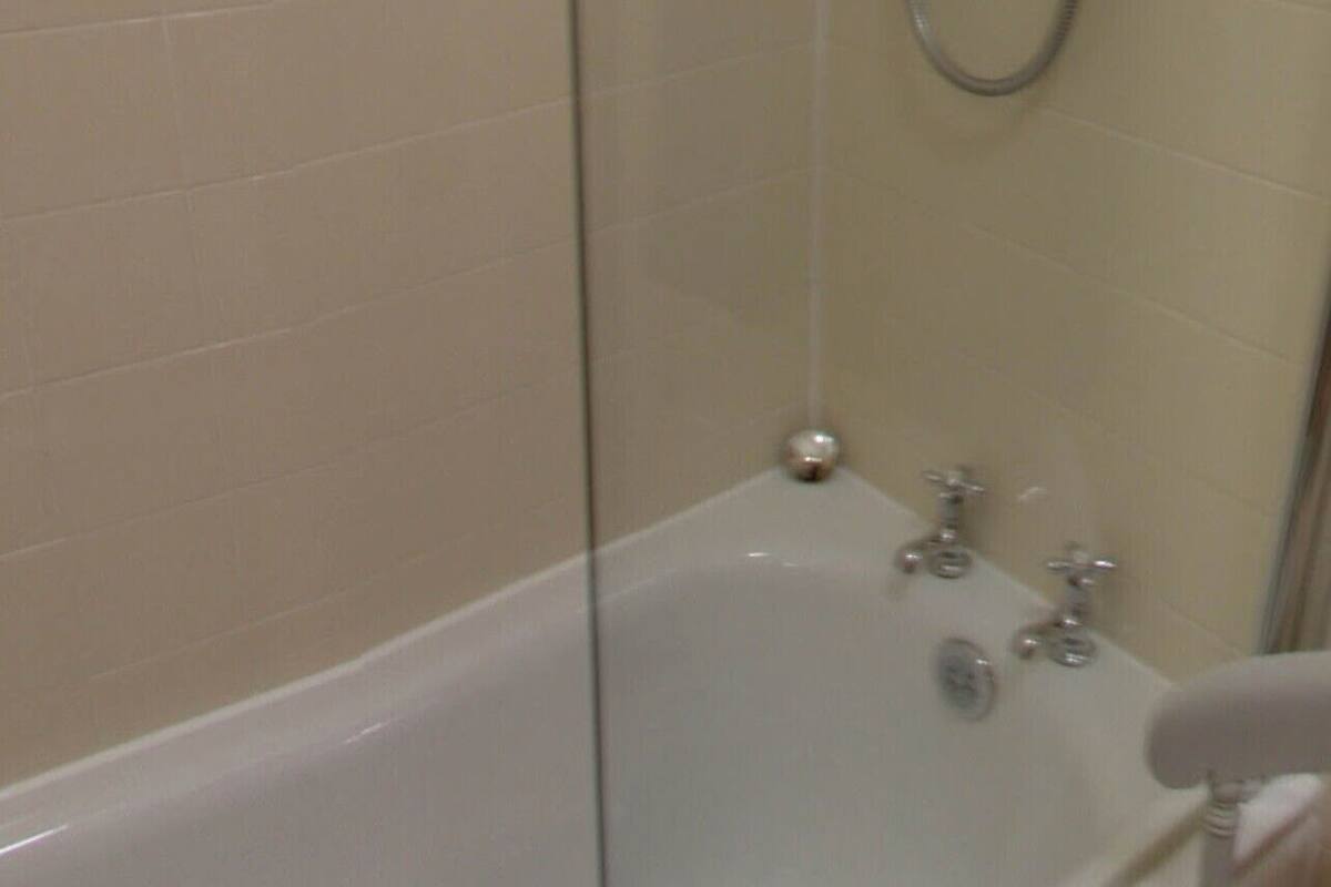 Basic Double Room, Garden View | Bathroom | Free toiletries, hair dryer (on request), towels, soap