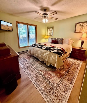 4 bedrooms, iron/ironing board, free WiFi, bed sheets