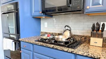 Microwave, oven, stovetop, dishwasher