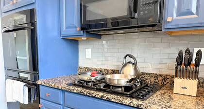 Allentown 3BR Home • Family Friendly & Spacious w/ City View Deck & Parking