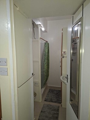 Towels, soap, toilet paper