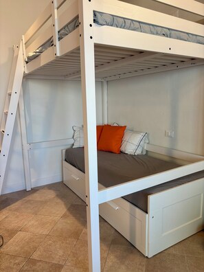 1 Schlafzimmer, Schreibtisch, Bügeleisen/Bügelbrett, kostenloses WLAN