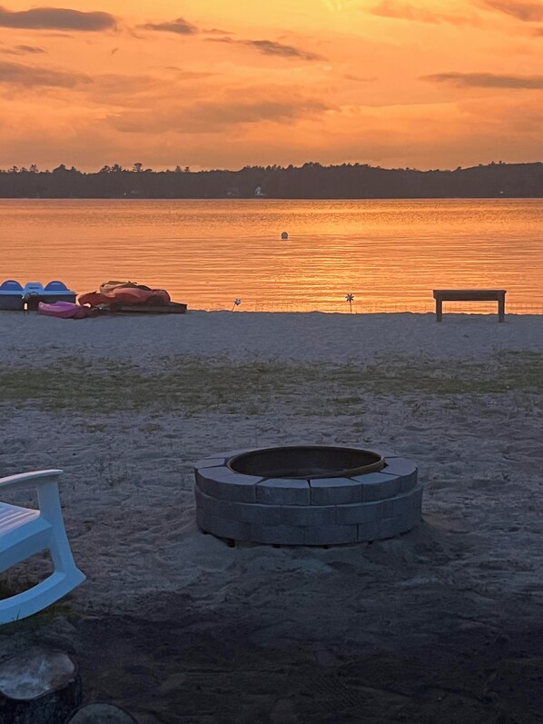 Sun-loungers, beach towels