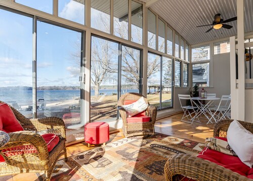 Newly renovated 3 BR beachfront w/ panoramic view of Sebago Lake, Raymond, ME