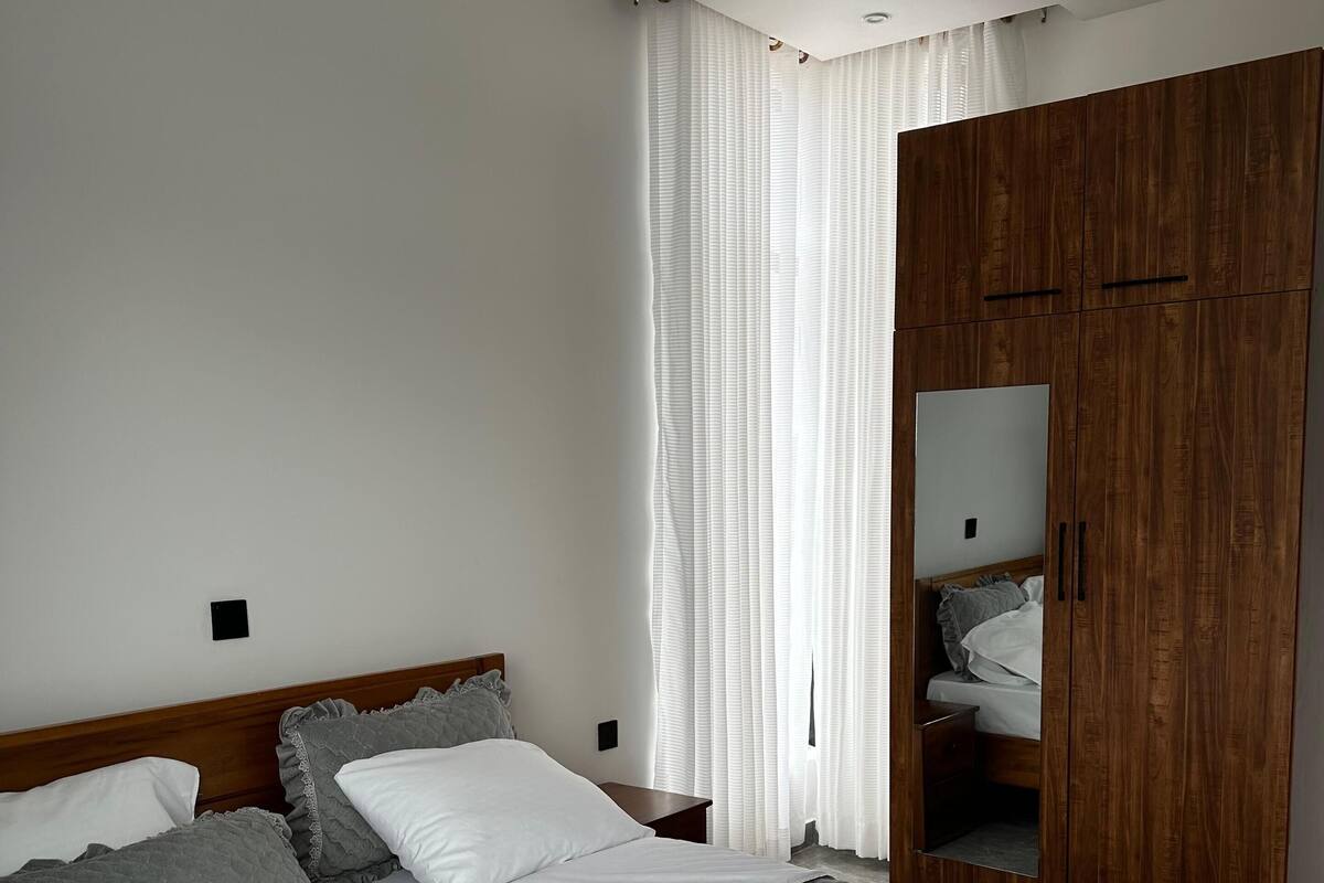 Comfort tweepersoonskamer | Een bureau, gratis wifi