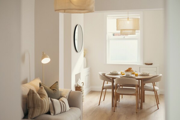 تناول الطعام