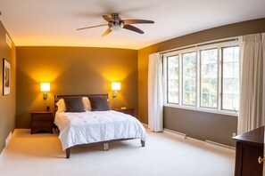 3 chambres, fer et planche à repasser, Wi-Fi gratuit, draps fournis