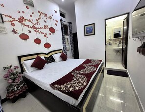 1 Schlafzimmer, Bügeleisen/Bügelbrett