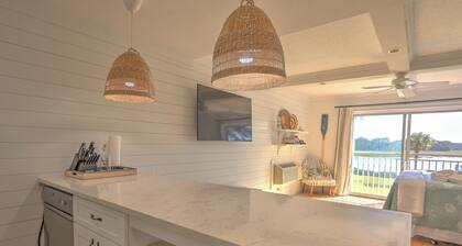 Waterfront Sea Pines Studio - Steps to Beach & Salty Dog - Sunrise & Marina View