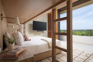 4 habitaciones, caja de seguridad en la habitación y escritorio 