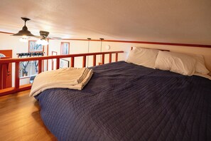 1 bedroom, iron/ironing board, travel crib, free WiFi