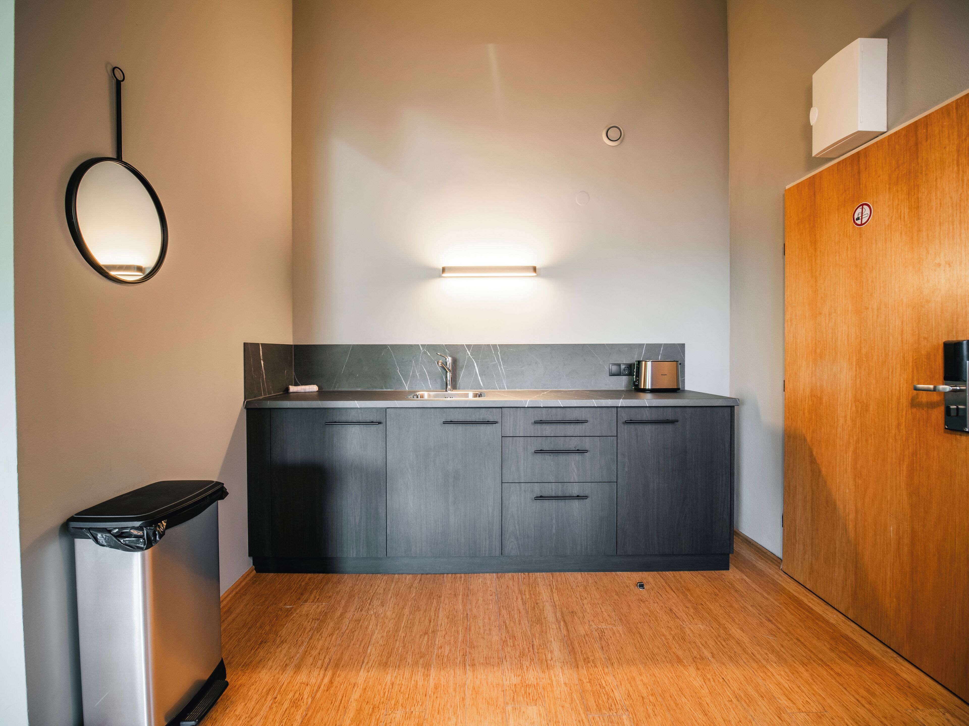 In-room safe, free WiFi