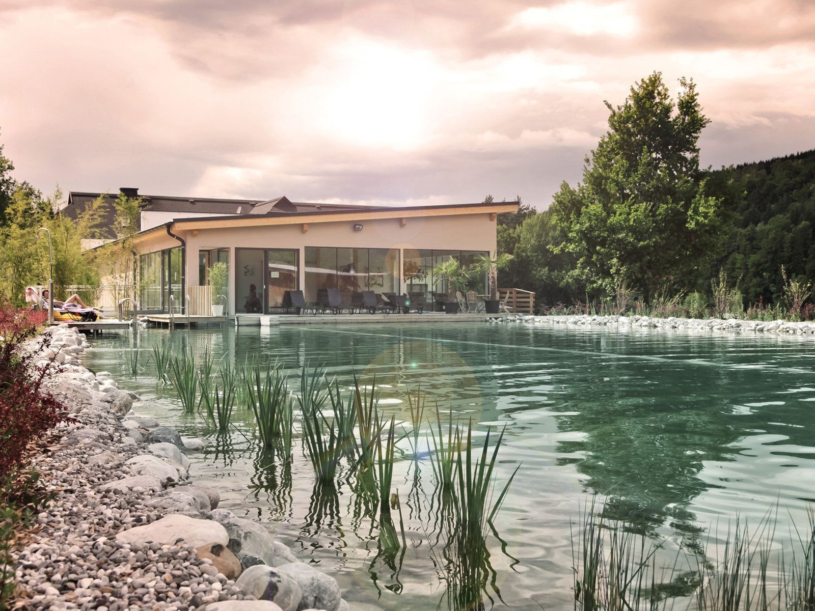 Außenpool (je nach Saison geöffnet)